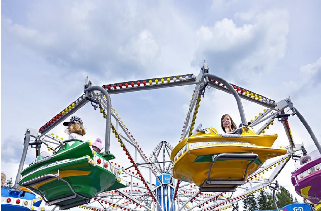 PERHEIDEN SEIKKAILUPÄIVÄ TUURISSA LAUANTAINA 29.7.2023